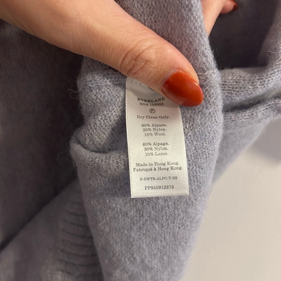 Everlane Alpaca Wool Blend Soft periwinkle blue Knit Top Short Sleeve Sweater - Picture 2 of 8